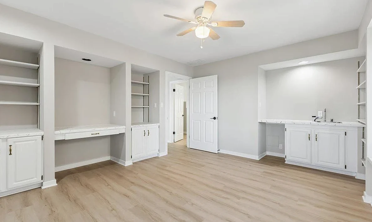 bright master bath remodel